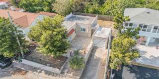 Renovated Spanish-Style 2/1 Beach Bungalow Just Steps to the Ocean! Gallery 30