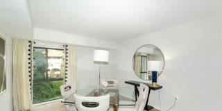 The Cloisters Gallery 51