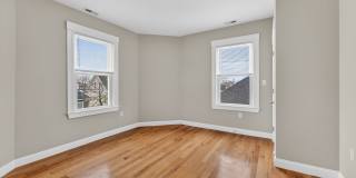 42 Almont Street Gallery 17