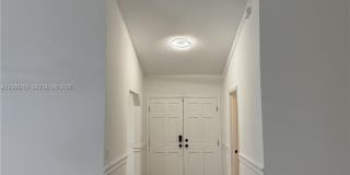 2020 NE 11th Place Gallery 32
