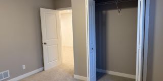 Comfort & Space Await in This Stunning 4BR Dayton Home Gallery 25