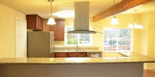 Updated 2-Story home with Day light basement. Big lot w/ RV & Boat parking Gallery 15