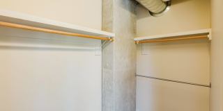 2121 Belmont Gallery 29