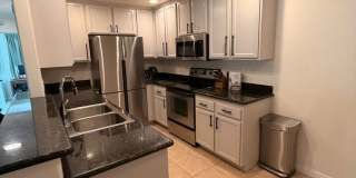 Beautifully Updated 2 bd 2 ba Crown Point Condo Gallery 17