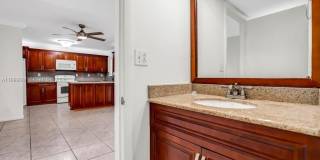 8107 SW 23rd Ct Gallery 10