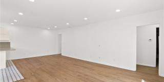 4232 Walnut Gallery 10