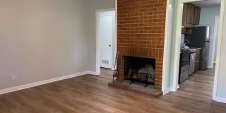 2 Bedroom/ 1.5 Bathroom Duplex on Old Epps Bridge Rd!  Available early June! Gallery 5