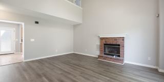 Newly renovated 3Bd 2.5bath SFH in Chadbury Concord Gallery 3