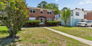 *** TWO WEEKS FREE*** Live Close to Everything – 1BR in Southside Jax Gallery 8