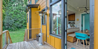 122 Cannon St Gallery 21