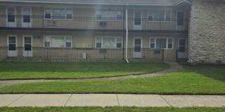 1817 W TOUHY Avenue unit: 2D Gallery 1