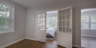 The Metropolitan Gallery 11