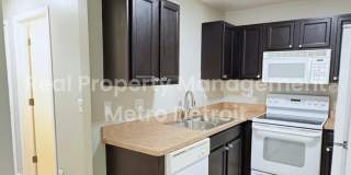 CONVENIENT CONDO LIVING Gallery 5