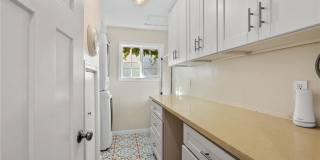 725 N Bandini Street Gallery 10