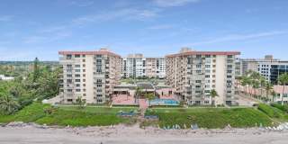 1147 Hillsboro Mile Gallery 35