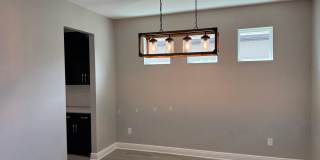 Spacious 5-Bedroom Riverview Home Gallery 8