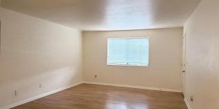 Shadowbrook Apartments-Scenic Living in Sedona Gallery 9