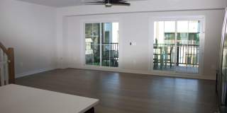 1697 DUNNINGTON Place Gallery 12