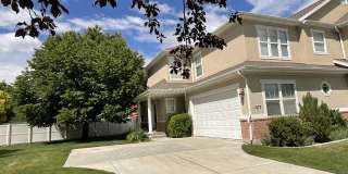 1077 E 390 N Gallery 1