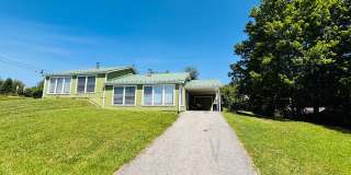 2 Bedroom, 1 Bath Duplex Gallery 1