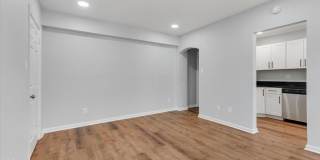 1909 N RHODES Street Gallery 23
