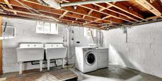 121 KENSINGTON Avenue Gallery 25