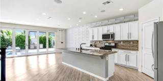 7719 Poppy Gallery 4