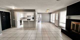 Amazing 4/2.5 in Prime Location! Minutes from Texas Tech and Hospitals! Gallery 10