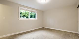 Bright & Charming 4bed/2.5bath in Desirable Edmonds Neighborhood! Gallery 10