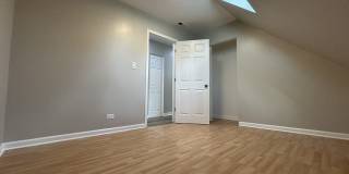 4834 N Ridgeway Avenue Gallery 9