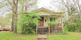 Charming home in the East Campus neighborhood Gallery 20