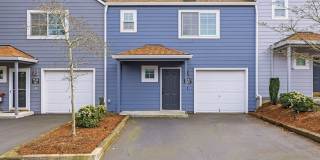 Orchard Hills Condominium Spacious 2-Bedroom Townhome with Modern Upgrades  Great Amenities Gallery 1