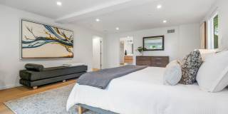 50 Deer Park Ave Gallery 23
