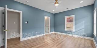 1072 Bruce Street Gallery 18