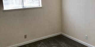 Brookshore Apartments Gallery 28
