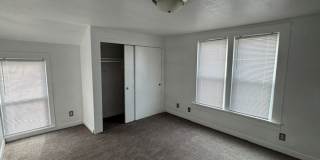 RENOVATED UPSTAIRS 2 BEDROOM HOME- FULL PRIVATE UPPER LEVEL RENOVATED UPSTAIRS 2 BEDROOM HOME- FULL PRIVATE UPPER LEVEL Gallery 8