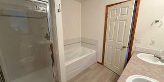 Cozy and Charming 3 Bedroom in Lynnwood! Gallery 12