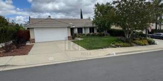 Spacious & Stylish Living in the Heart of Lake Elsinore Gallery 1