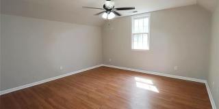 Room in 4 Bedroom Home at Polar Rock Rd SW Gallery 7