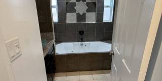 Spacious 2-Bed, 2-Bath Home in the Heart of Burbank! Gallery 20