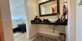 7135 Collins Ave cu-815, Miami Beach, FL 33141 Gallery 17