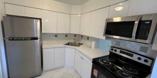 1550 NE 191st St Gallery 1