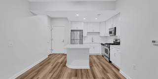 The Cosmopolitan at Reston Town Center Gallery 11