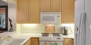 The American Riviera Living at El Escorial Villas Gallery 12