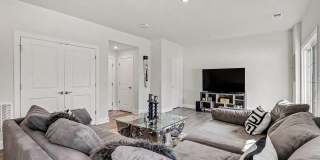 10878 FOXTROT Circle Gallery 16