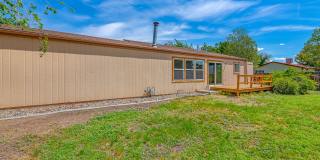Cozy, Remodeled Gem with Spacious Backyard – Your Perfect Rental Home! Gallery 27