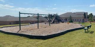 4 Bedroom 2 Bathroom 2 Car Garage Home in Oakdale School District Gallery 31