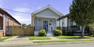1531 France Street Gallery 1