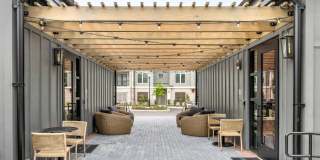 The Henslow Daniel Island Apartments & Townhomes Gallery 57