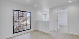 2091 Harvard Street Gallery 12